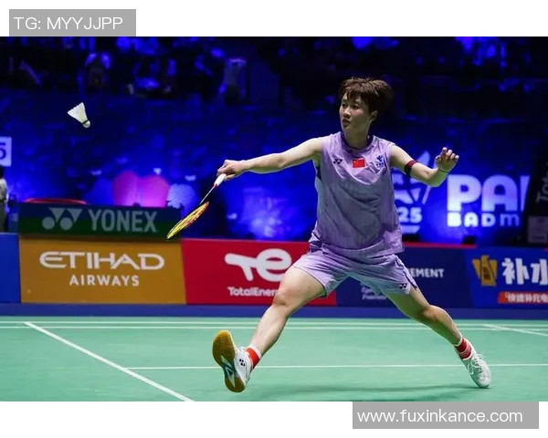 羽毛球女单比赛技术动作的细节分析与技巧提升方法探讨